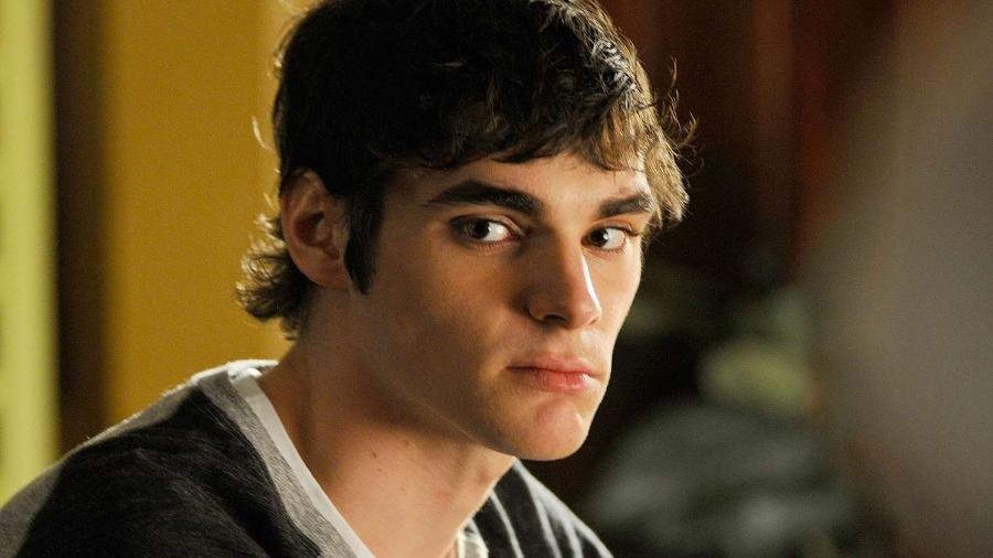 RJ Mitte, o Walter White Jr. de Breaking Bad, morre aos 34 anos